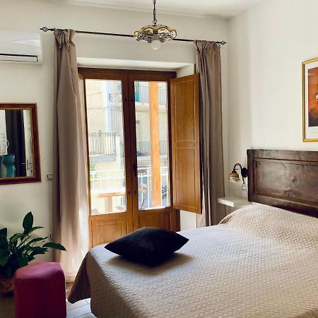 Отель Casa Ferrara Таормина Экстерьер фото